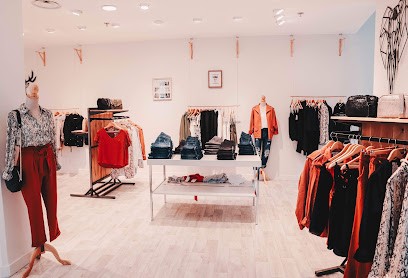 Amah-Outfit | Boutique de Vêtements, Sacs & Accessoires pour femme, Magasin de Vêtements au Havre