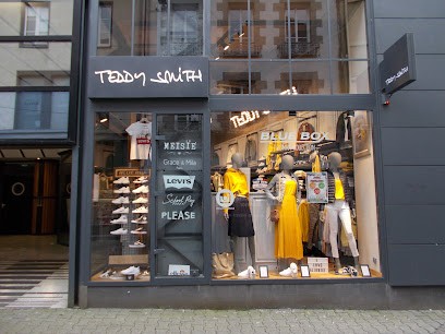 Blue Box Outlet, Magasin de Vêtements à Saint-Brieuc