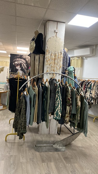 Boutique Tendance Vêtements & Accessoires Femme, Magasin de Vêtements à Saint-Victoret