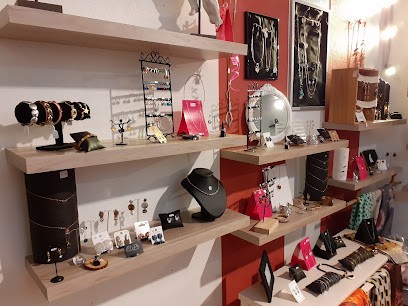 Chez Charlotte, Magasin de Vêtements à Quintin