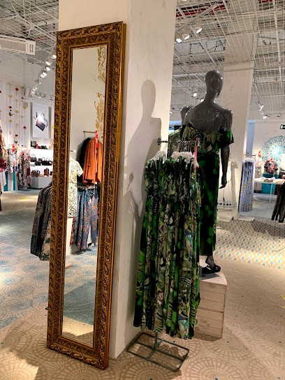 desigual, Magasin de Vêtements à Serris