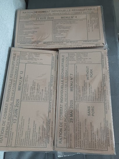 Surplus Militaire De La Loge, Magasin de Vêtements à Villiers-Charlemagne