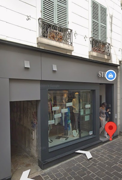 Stock B, Magasin de Vêtements à Fontainebleau