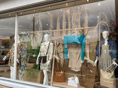 Indigène Prêt à Porter Féminin, Magasin de Vêtements à Frontignan