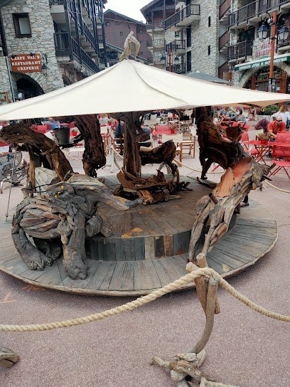 Eric Bompard - Val d'Isère, Magasin de Vêtements à Val-d'Isère