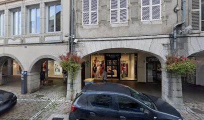 Julie Guerlande, Magasin de Vêtements à Lons-le-Saunier