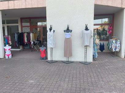 Poupie, Magasin de Vêtements à La Londe-les-Maures