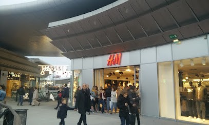 H&M, Magasin de Vêtements à Montpellier