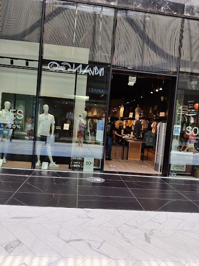 Kaporal Store, Magasin de Vêtements à Plaisir