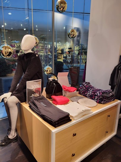 CAROLL, Magasin de Vêtements à Villefontaine