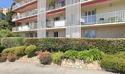 Filles En Carton, Magasin de Vêtements à Grasse