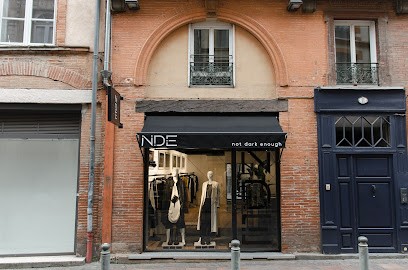 NDE store / not dark enough, Magasin de Vêtements à Toulouse