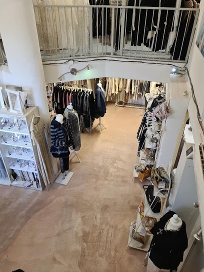 Italian-Chic Elisa Cavaletti, Magasin de Vêtements à Ollioules
