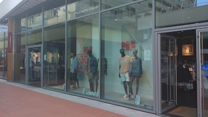 Pull&Bear, Magasin de Vêtements à Saint-Nazaire