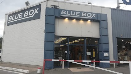 Blue Box Outlet, Magasin de Vêtements à Trans-en-Provence