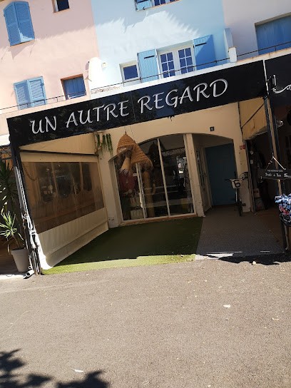 Un Autre Regard, Magasin de Vêtements à Grimaud