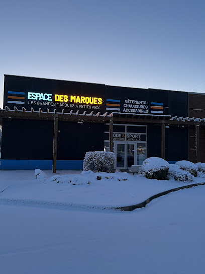 Espace Des Marques - Niort Magasin De Vêtements à Bessines