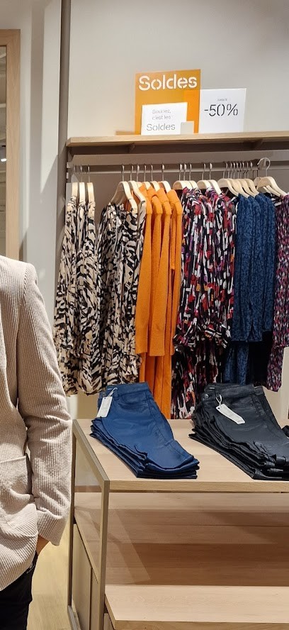 ESPRIT PERSAN, Magasin de Vêtements à Persan