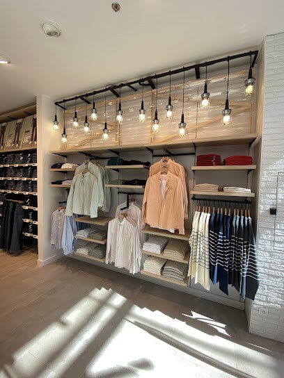 Celio, Magasin de Vêtements à Ménétrol