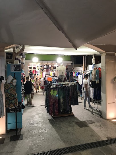 Mayora Charles, Magasin de Vêtements au Barcarès