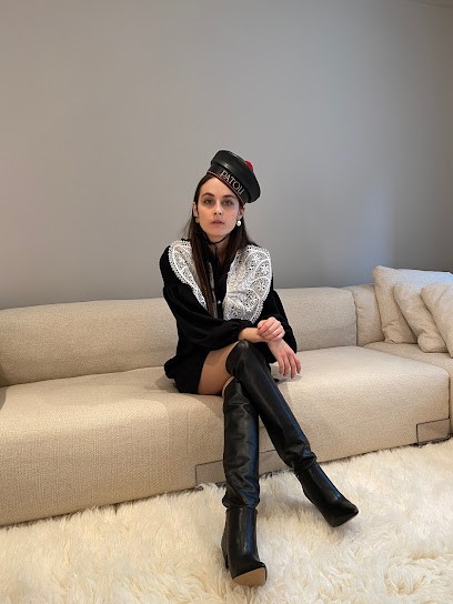 Village, Magasin de Vêtements à Valence