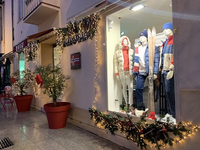 Iconic By Phanie / Napapijri L North Sails L Boutique à Saint-Raphaël, Magasin de Vêtements à Saint-Raphaël