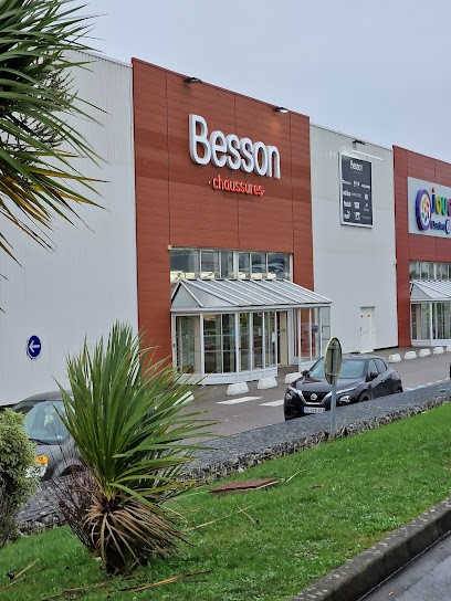 Bessons Chaussures, Magasin de Vêtements à Bretteville