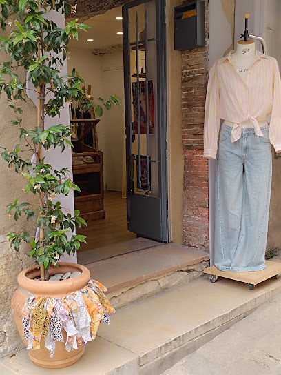 Belette Collection Magasin De Vêtements à Valbonne