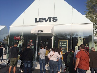 Levi's® Factory Outlet Villefontaine, Magasin de Vêtements à Villefontaine