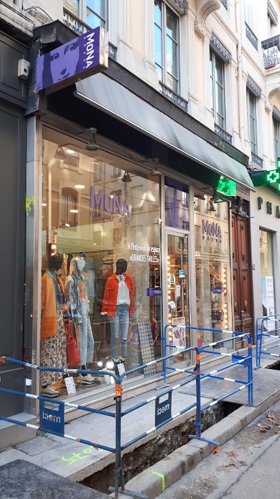 Mona Dress, Magasin de Vêtements à Lyon 06