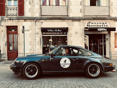 Un Barbu et une Blonde, déco et vêtements vintage à Saint Jean de Luz, Magasin de Vêtements à Saint-Jean-de-Luz
