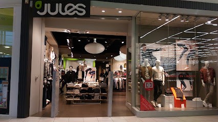 Jules Pusey, Magasin de Vêtements à Pusey