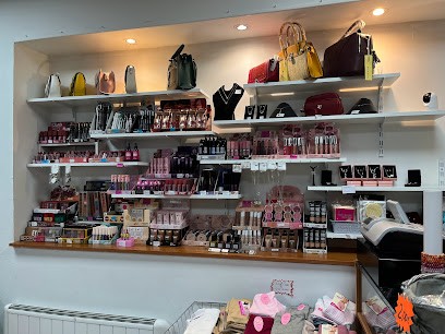 Rondes Et Chic, Magasin de Vêtements à Sedan