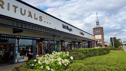 Lee, Magasin de Vêtements à Pont-Sainte-Marie