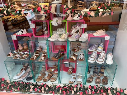 CAROLL, Magasin de Vêtements à Versailles