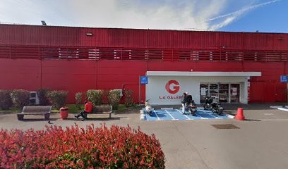 Corner C&A Dans L'Hypermarché Géant, Magasin de Vêtements à Mandelieu-la-Napoule