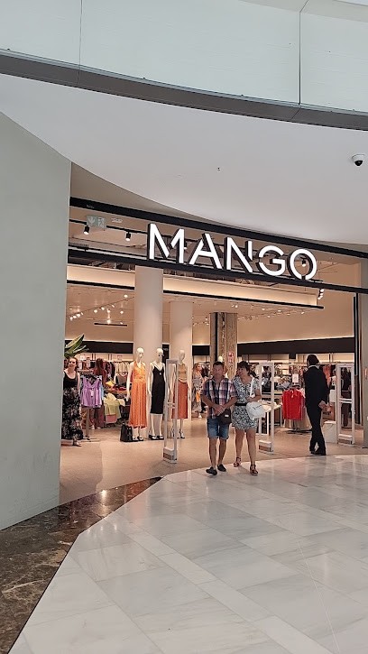 MANGO, Magasin de Vêtements à Lieusaint