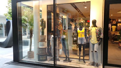 Le Stvdio, Magasin de Vêtements à Saint-Brieuc