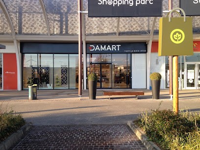 Damart Lieusaint / Carré Senart, Magasin de Vêtements à Lieusaint