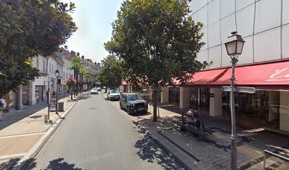 Calvin Klein, Magasin de Vêtements à Tarbes