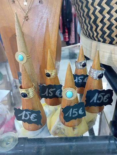 Marie La Lune, Magasin de Vêtements à Ruoms