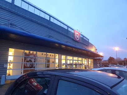 C&A, Magasin de Vêtements à Maurepas