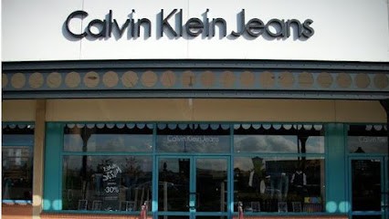Calvin Klein Outlet, Magasin de Vêtements à Pont-Sainte-Marie